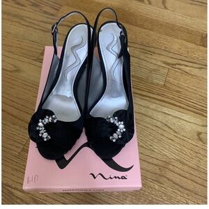 Nina Black Slingback Heels w Embellishments 7
With box